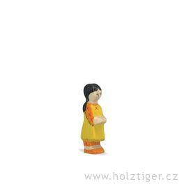 Dítě – vyřezávaná figurka ze dřeva